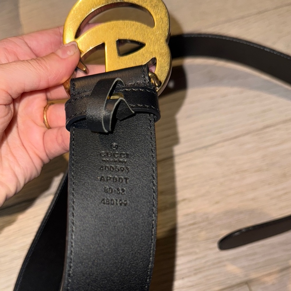 New Gucci Black Belt with Gold GG Buckle - Picture 3 of 5